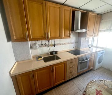 Apartamento de alquiler en Pasaje de la Artesanía, Virgen del Carmen - Photo 1