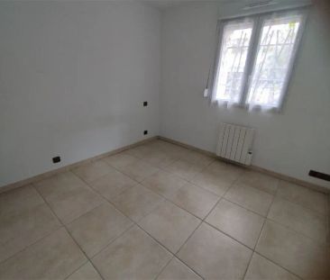 Location appartement 2 pièces - 35m² à Robion (84440) - Photo 5
