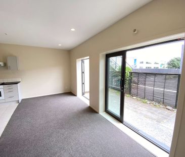 Ellerslie - Two Bedrooms - Water Included! - Photo 2