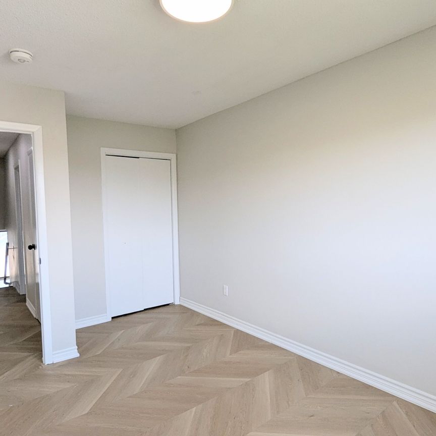 For Lease - 4051 Dunmow Crescent, Mississauga, Ontario - Photo 1