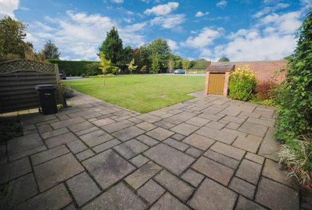 3 bedroom barn conversion to rent - Photo 2