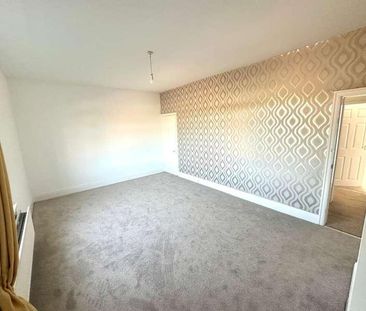 South Terrace, Peterlee, County Durham, SR8 - Photo 3
