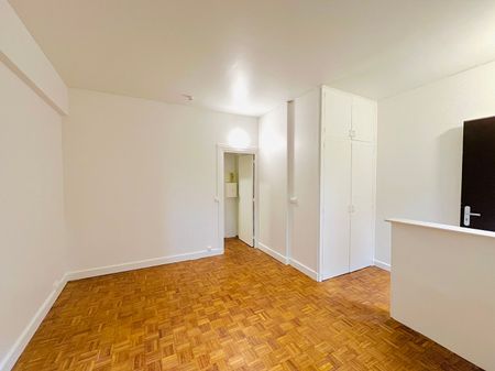 Location Appartement 1 pièce 21m² - Photo 2