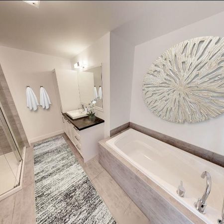 Luxueux condos idéal pour retraité Charlesbourg à louer - appartement / logement Québec - Photo 3