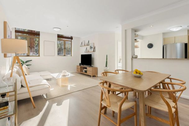 Resort Style Living in sought-after Inner West Conversion - Photo 1