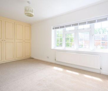 3 bedroom terraced house to rent - Photo 6