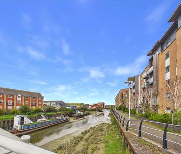 Hawkins Road, Colchester, Essex, CO2 8XY - Photo 6
