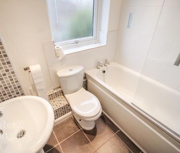 2 bedroom townhouse to rent - Photo 2