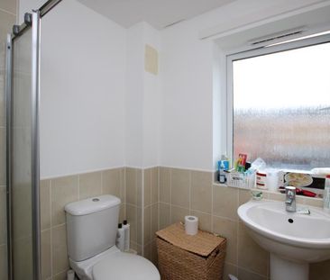 4 bedroom terraced house to rent - Photo 4