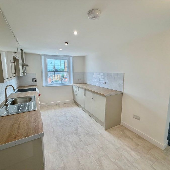 Cheapside, Taunton, Somerset - Photo 1