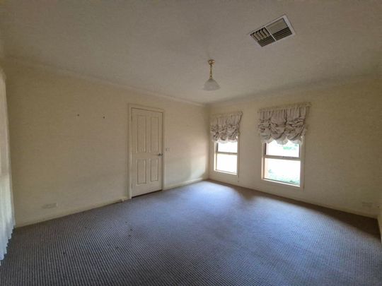 Four bedroom house - Photo 1