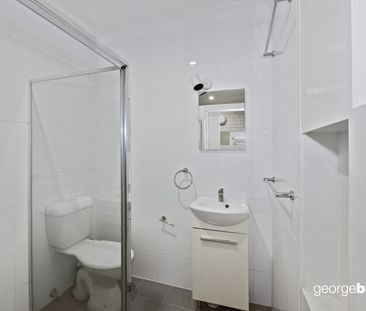 LARGE1 BEDROOM UNIT - UTILITIES INCLUDED - Photo 5