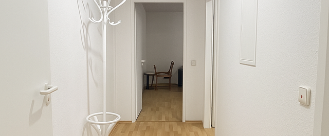 2-Zimmer-Wohnung großer Balkon & Aufzug - ab 01.12 oder später - Foto 1