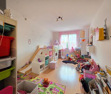 Grosszügige 4.5-Zimmer-Wohnung an zentraler Lage zu vermieten - Photo 3