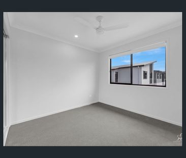 3-Bedroom Townhouse! Walk To Burpengary Plaza! - Photo 2