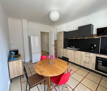 Appartement de 120 m², Type T5 avec garage et balcon - Photo 3