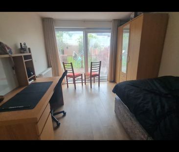 3 Bed Terraced House, Jean Armour Avenue, EH16 - Photo 6