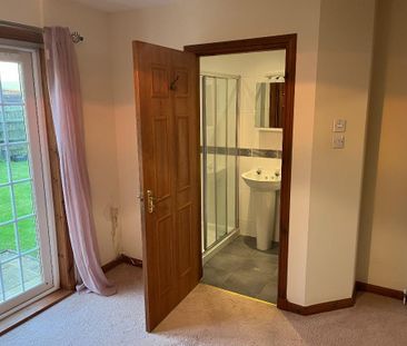 3 bedroom bungalow to rent - Photo 2