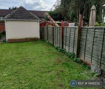 3 bedroom terraced house to rent - Photo 3