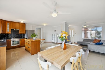 Great Home, Great Location! - Photo 3