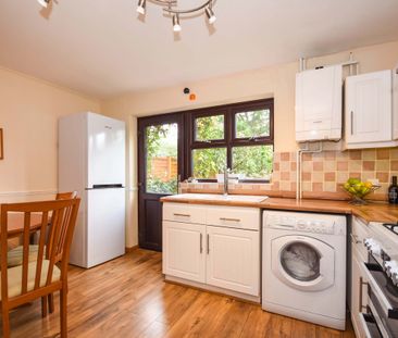 2 bedroom semi-detached to rent Inkerpole Place, Chelmsford, CM2 - Photo 5