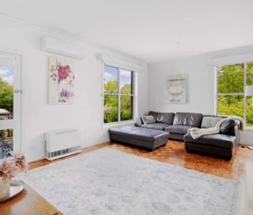 2 Bed, 1 Bath - Photo 4