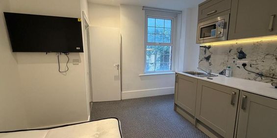 Studio to rent - Photo 3