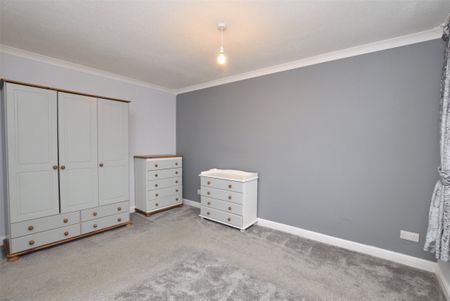 Brockworth, Yate, Bristol, Gloucestershire, BS37 - Photo 3