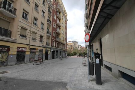 Calle de Garcilaso, Madrid, Community of Madrid 28010 - Photo 2