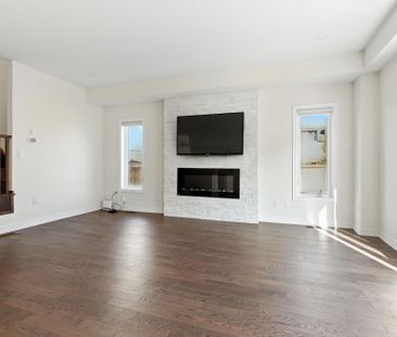 For Lease - 25 Beasley Grove, Hamilton, Ontario - Photo 1