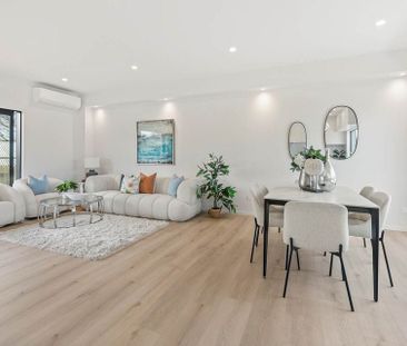Stunning 4BR Home in Howick! - Photo 1