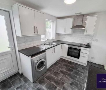 Lynway Grove, Middleton, Manchester, M24 - Photo 4