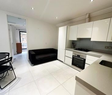 4 bedroom house to rent - Photo 2