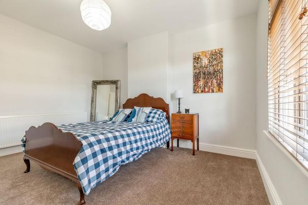 3 bedroom terraced house to rent - Photo 1