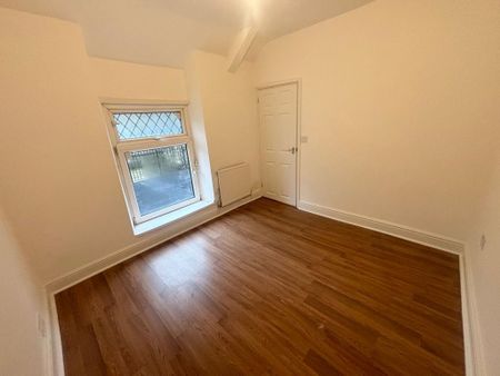 3 bedroom property to rent - Photo 3