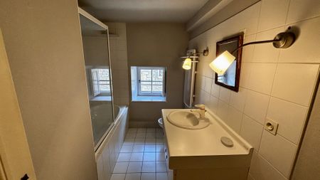 Location Appartement 3 pièces 93m² BEAUNE 21200 - Photo 5