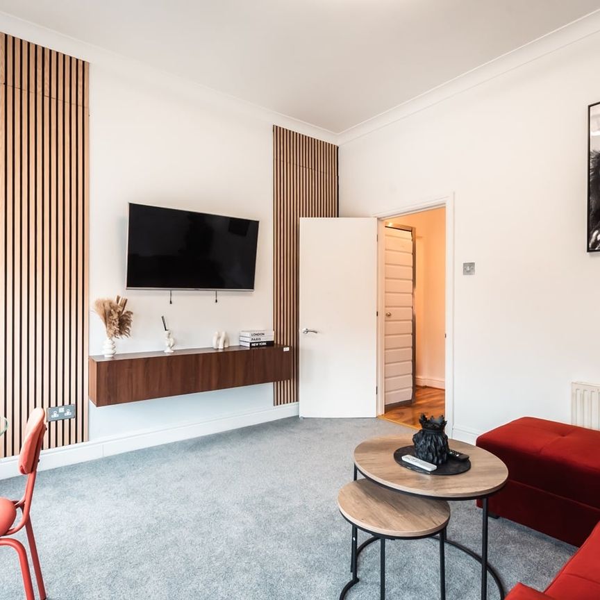 1 Bed Flat, Thornbury Avenue, SO15 - Photo 1