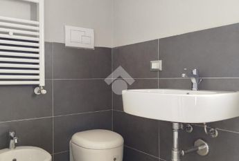 Porzione di bifamiliare in affitto