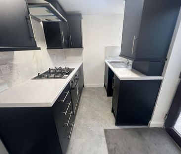 3 bedroom maisonette to rent - Photo 3