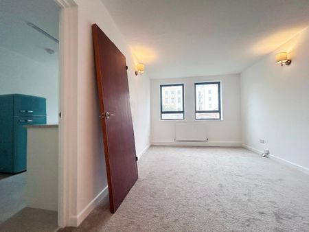 1 bedroom apartment to rent - Photo 4