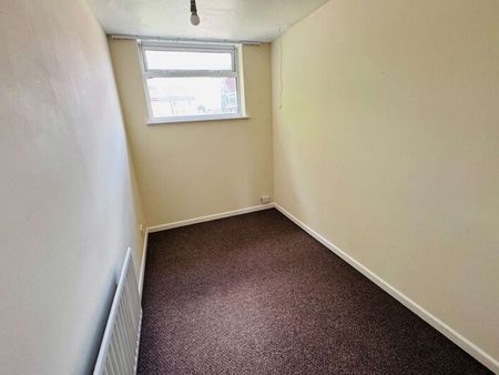 3 Bed Semi detached Property Property - Photo 2