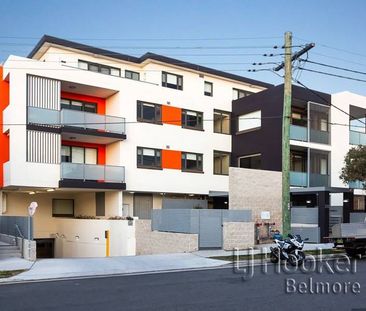 Modern Two Bedroom Apartment in Prime Belmore Location! - Photo 4