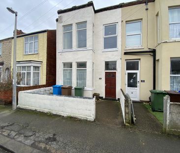 4 bedroom end of terrace house to rent - Photo 6