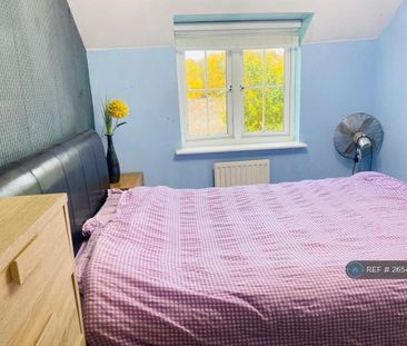 3 bedroom end of terrace house to rent - Photo 3