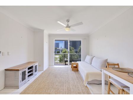 286/35 Palm Avenue, Surfers Paradise QLD 4217 - Apartment For Rent | Domain - Photo 5