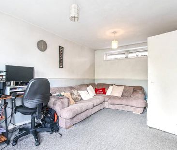 2 bedroom maisonette to rent - Photo 1