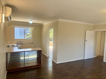 Coastal Living Made Easy – Walk to Scarborough Beach - Photo 3