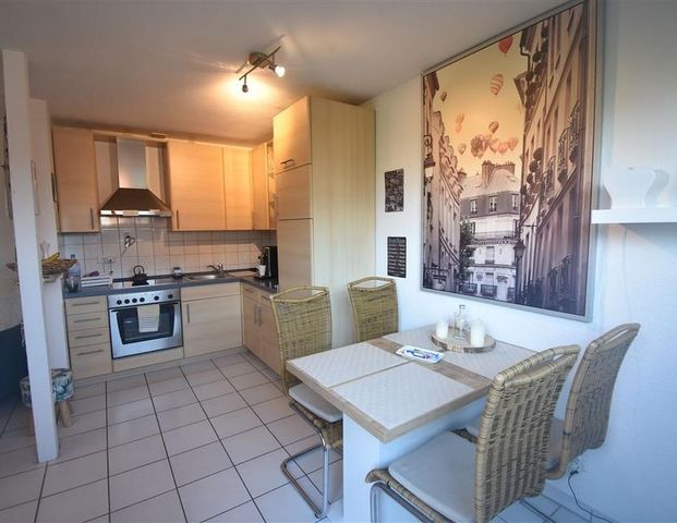 NE-Hoisten! Gemütliche 2-Zi-Whg mit EBK & Balkon im 2-Parteienhaus - Photo 1