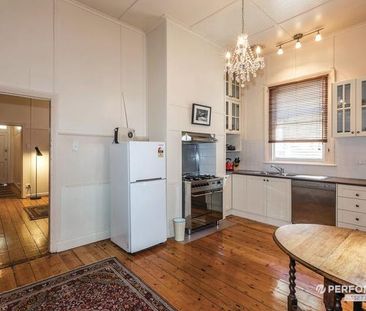 10 Church Street, Ballarat Central VIC 3350 - House For Rent | Domain - Photo 5
