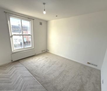 Worcester Street, Stourbridge, West Midlands - Photo 2